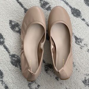 New without tags Cole Haan nude flats sz 8.5